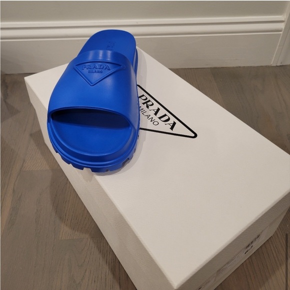 PRADA LOGO BLUE RUBBER SANDALS SLIDES - Picture 8 of 12